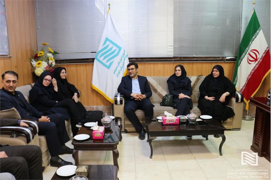 بازدید میدانی معاون امور اقتصادی شرکت سرمایه‌گذاری آتیه صبا و معاون برنامه‌ریزی و اقتصادی ستاد مرکزی از شرکت انبارهای عمومی و