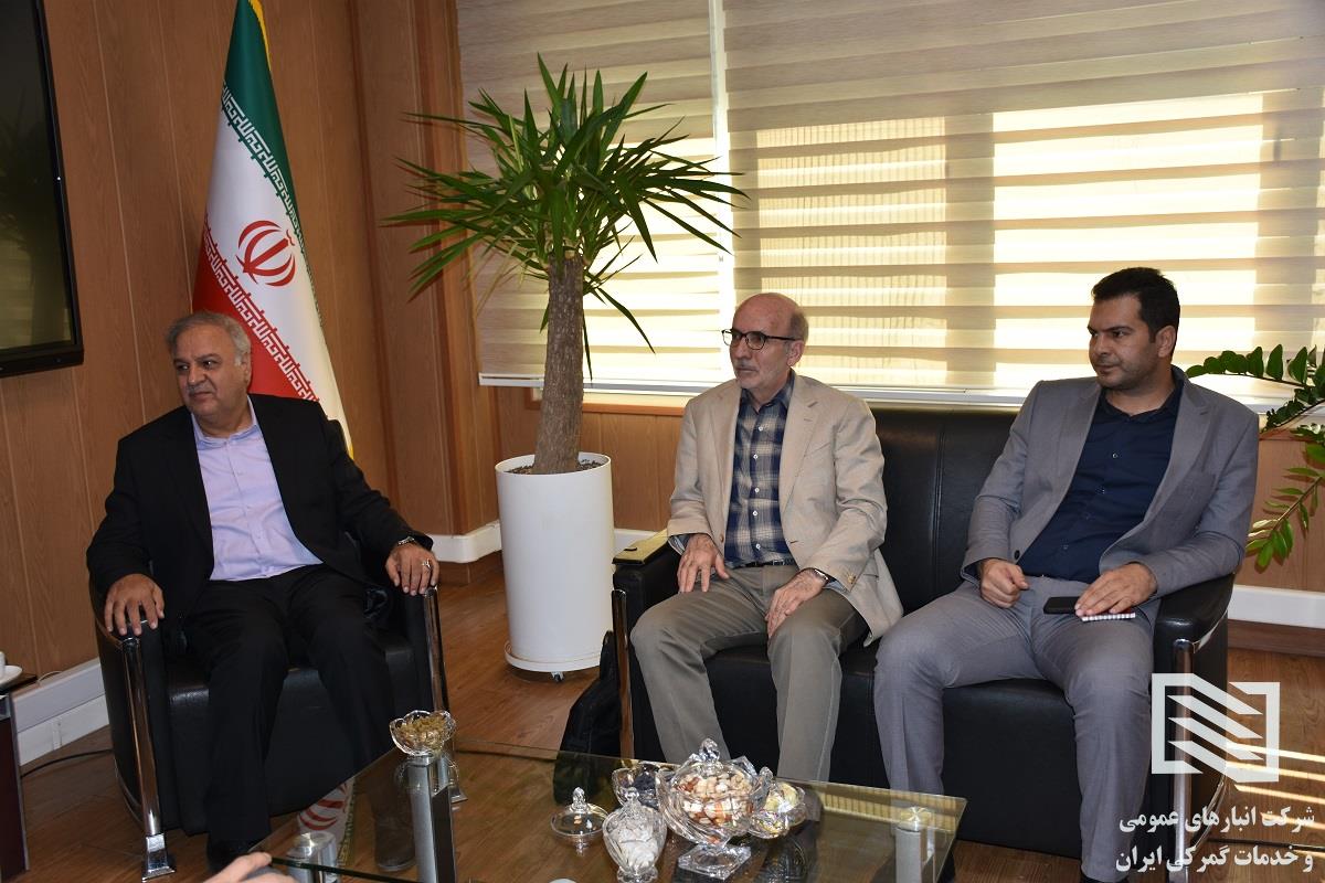 نشست مشترک مدیرعامل شرکت انبارهای عمومی و خدمات گمرکی ایران با سرمایه‌گذاران چینی و نماینده مردم شریف اسدآباد در مجلس شورای اسلامی 6