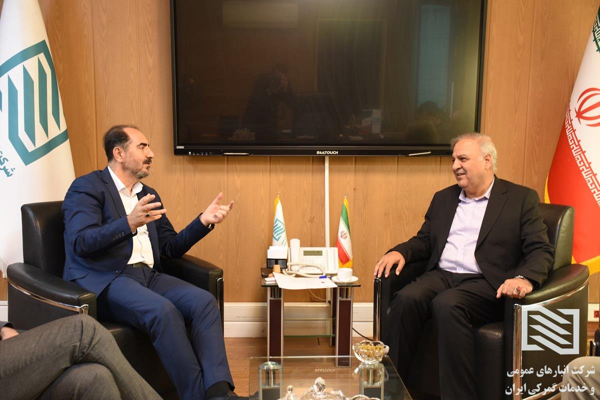 نشست مشترک مدیرعامل شرکت انبارهای عمومی و خدمات گمرکی ایران با سرمایه‌گذاران چینی و نماینده مردم شریف اسدآباد در مجلس شورای اسلامی 5