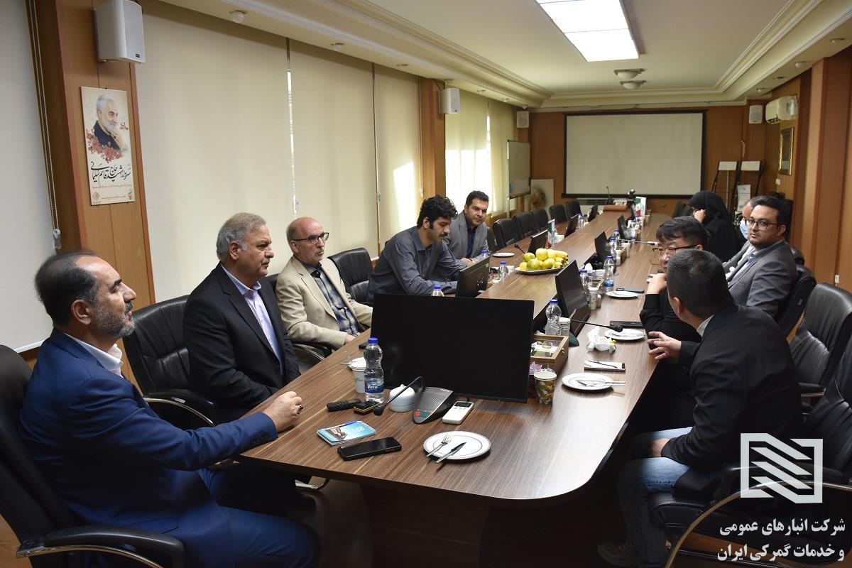 نشست مشترک مدیرعامل شرکت انبارهای عمومی و خدمات گمرکی ایران با سرمایه‌گذاران چینی و نماینده مردم شریف اسدآباد در مجلس شورای اسلامی 3