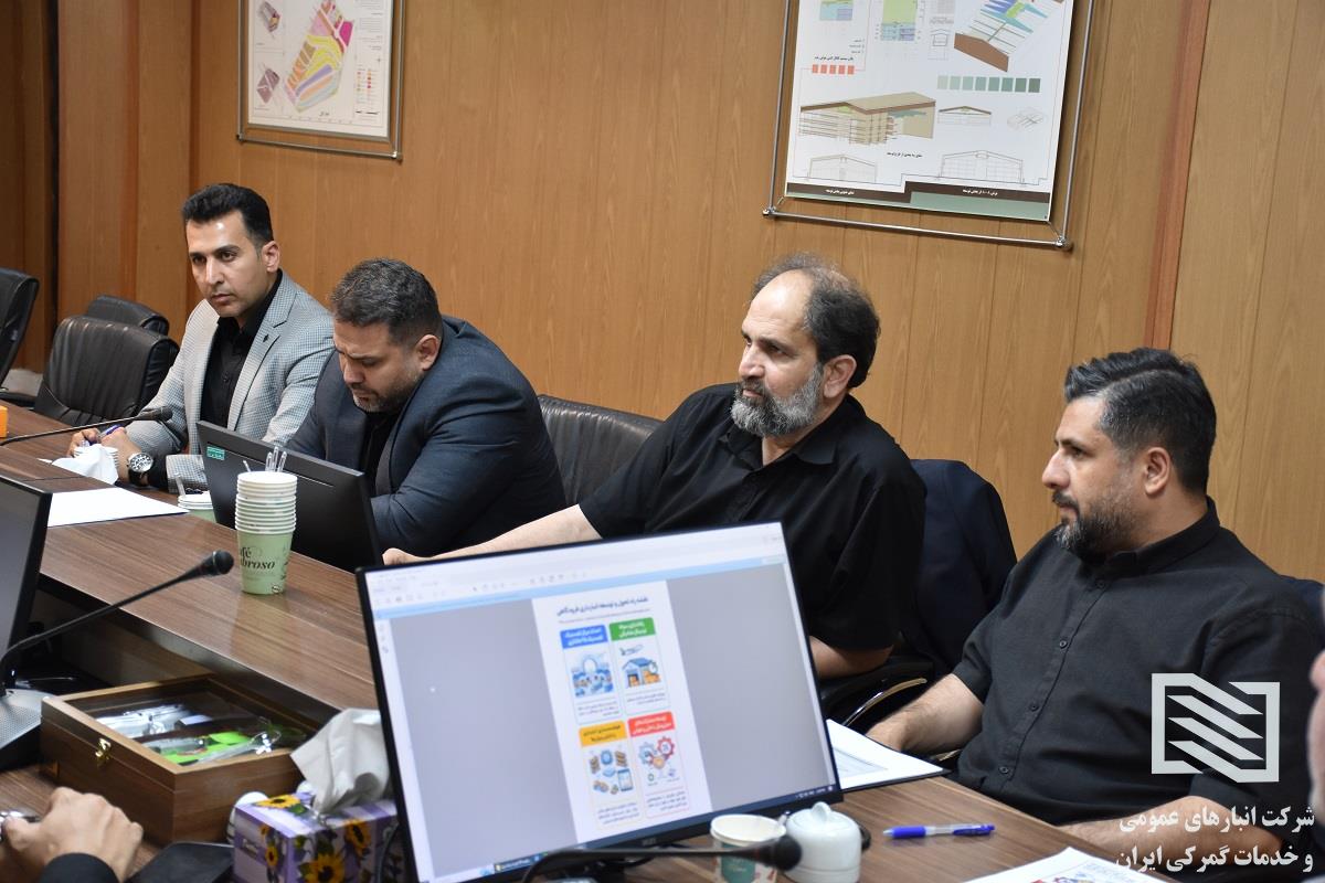 نشست هم‌اندیشی طرح ها و برنامه های توسعه ای و سرمایه‌گذاری در شهر فرودگاهی امام خمینی (ره) 3