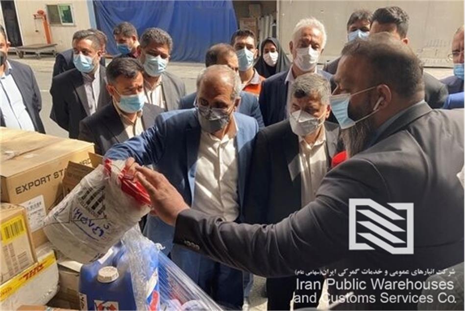 در بازدید دادستان تهران ١٧ تن مواد شیمیایی اشتعال زا و خطرناک متروکه از شرکت انبارهای عمومی و خدمات گمرکی فرودگاه امام