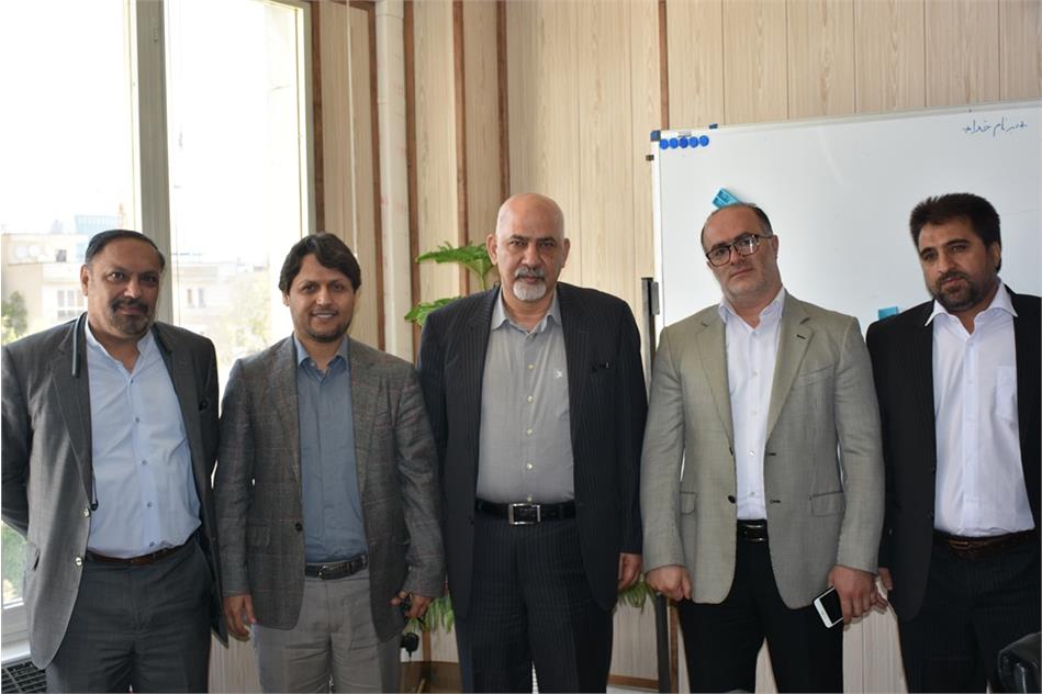 تودیع و معارفه مدیرعامل پیشین و سرپرست جدید شرکت انبارهای عمومی و خدمات گمرکی تهران
