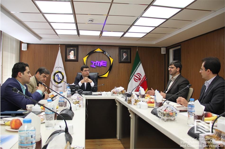 در مذاکره مهندس آذروش با مدیرعامل بورس کالای ایران مطرح شد؛ جهش برای کسب ٥ میلیون تن سهم بازار جدید در شرکت انبارهاى عمومى و