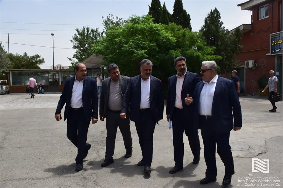 بازدید نماینده دادستان، مدیر کل گمرکی تهران، رییس سازمان جمع آوری و فروش اموال تملیکی استان تهران از شرکت انبارهای عمومی