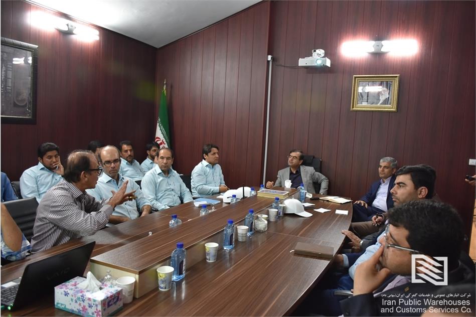 مهندس آذروش: نرم‌افزار عملیاتی جدید شرکت باید علاوه بر تسریع در بهبود فرآیندها، نیازهای حال و آینده شرکت را با نگاهی جامع و