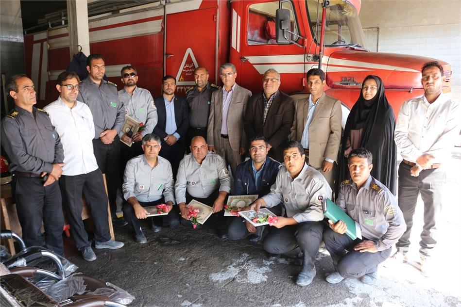 برگزاری مراسم تقدیر از آتش نشانان شرکت بازرگان در روز آتش نشانی و ایمنی