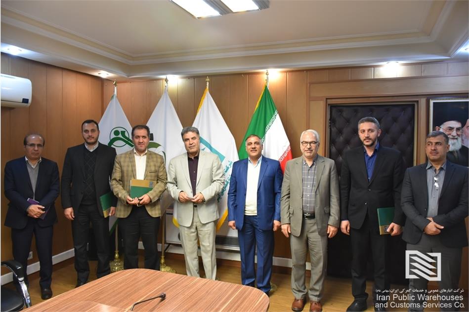 برگزاری آیین معارفه سرپرستان مدیریت‌های «بازرسی و حسابرسی داخلی»، «پروژه‌های توسعه‌ای» و «برنامه‌ریزی راهبردی» شرکت انبارهای