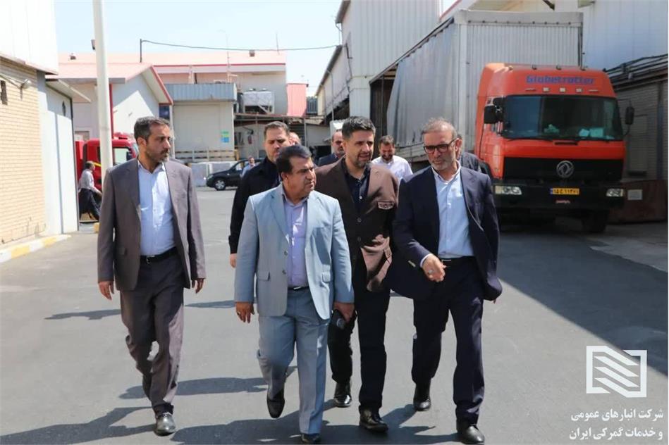 بازدید دادستان و مدیرکل فرودگاه امام خمینی(ره) از شرکت انبارهای عمومی و خدمات گمرکی امام خمینی(ره)
