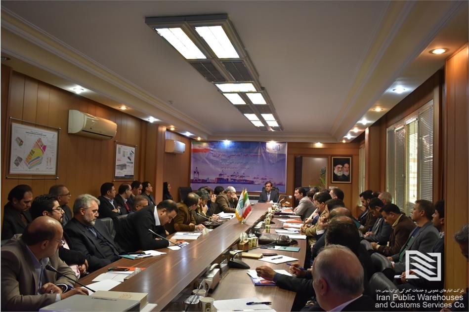 مهندس آذروش در همایش مدیران شرکت انبارهای عمومی و خدمات گمرکی ایران: امیدوارم با تغییر نگرش و انجام تلاش مضاعف، تمامی شرکت‌ها