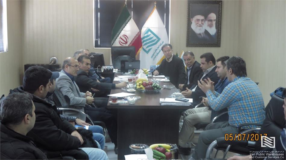 در جلسه هم اندیشی مدیرعامل شرکت انبارهای عمومی و خدمات گمرکی آستارا و تجار، بازرگانان و صاحبان کالا مطرح شد:  ارتقاء سطح