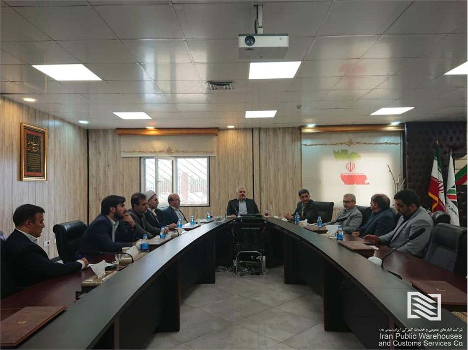 برگزاری نشست مشترک سرپرست شرکت انبارهای عمومی و خدمات گمرکی تهران، مدیرکل گمرک تهران و رییس و نایب رییس اتحادیه کارگزاران