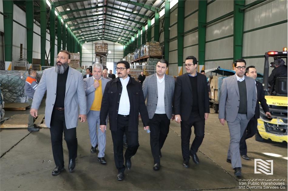 بازدید مدیرعامل شرکت انبارهای عمومی و خدمات گمرکی ایران از شرکت امام خمینی (ره)