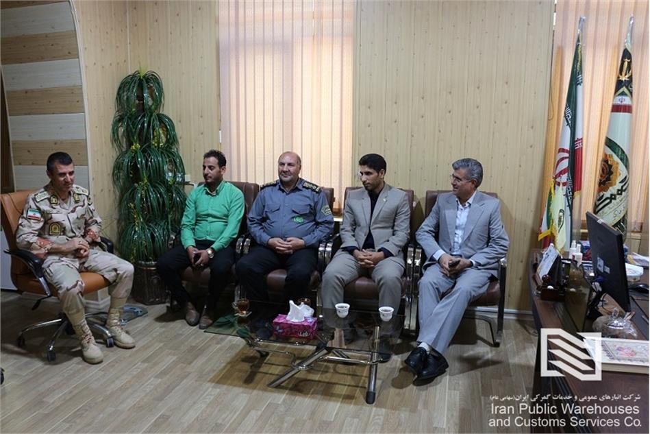 دیدار سرپرست شرکت انبارهای عمومی و خدمات گمرکی بازرگان با فرمانده انتظامی و فرمانده هنگ مرزی منطقه آزاد ماکو