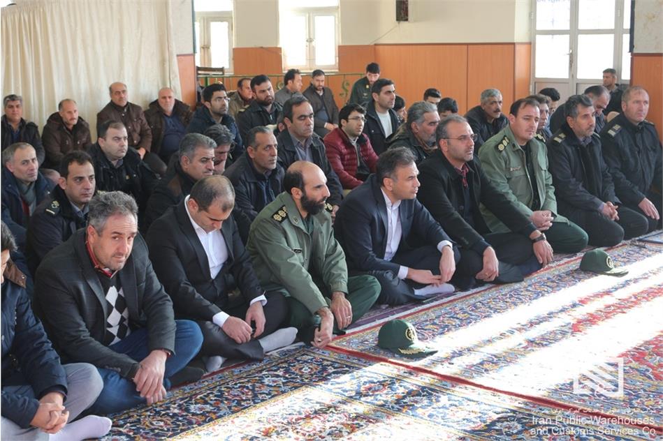برگزاری نشست بصیرتی به مناسبت دهه فجر در شرکت انبارهای عمومی و خدمات گمرکی بازرگان