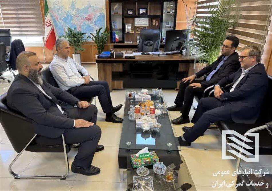 دیدار سرپرست شرکت انبارهای امام خمینی (ره) با مدیر کل فرودگاه مهرآباد