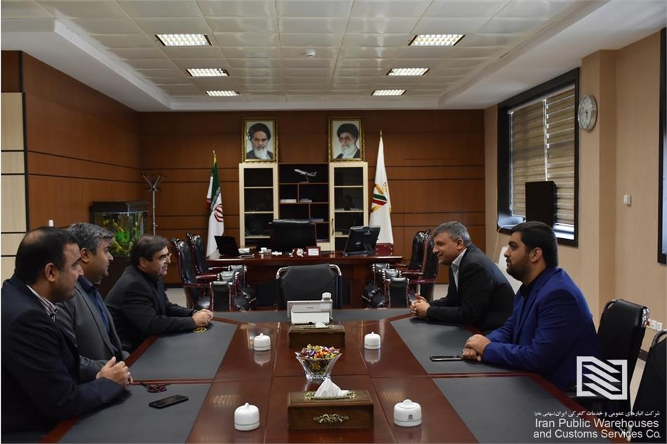در دیدار مهندس آذروش و مدیرکل گمرک فرودگاه امام‌خمینی(ره) مطرح شد: ارتقای همکاری‌های دو جانبه در راستای توسعه فعالیت‌های