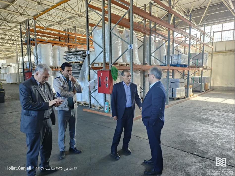 نشست بررسی راه‌اندازی اتاق طلا و فلزات گران‌بهاء در فرودگاه هاشمی‌نژاد مشهد