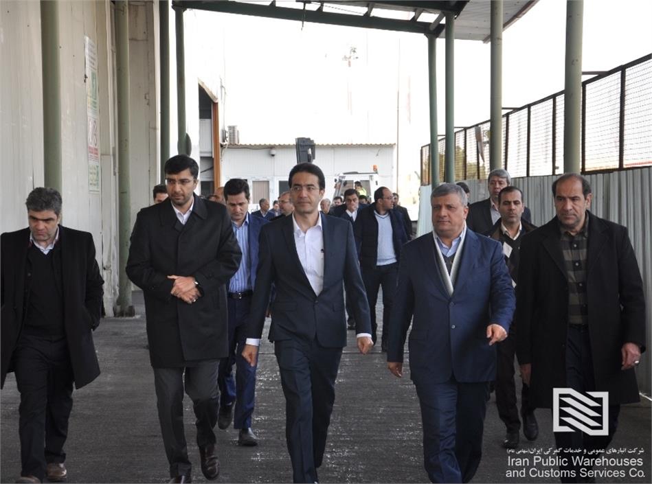 بازدید سرزده معاون فنی و امور گمرکی گمرک جمهوری اسلامی ایران از شرکت انبارهای عمومی و خدمات گمرکی امام‌خمینی(ره)