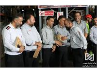 برگزاری مانور سقوط از ارتفاع به مناسبت روز آتش‌نشانی و ایمنی در شرکت انبارهای عمومی امام خمینی(ره) 6