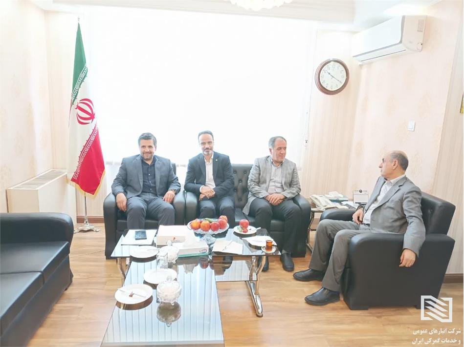 بررسی راهکارهای تقویت زیرساخت‌های حمل‌ونقل و لجستیک استان گیلان در دیدار دکتر حسنی با استاندارگیلان