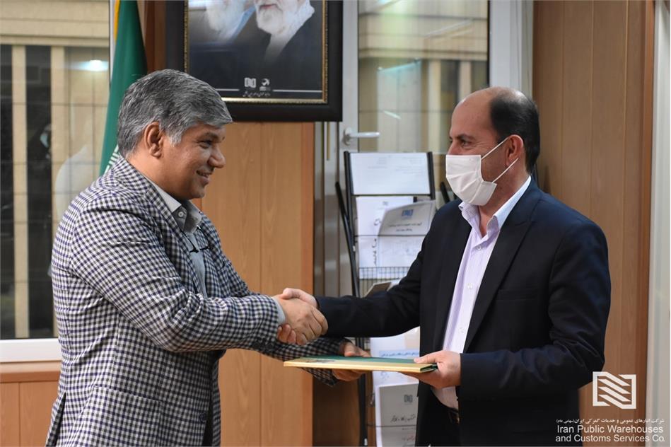 کیامنفرد در مراسم تجلیل از مدیرمالی شرکت: شفافیت مالی و وصول مطالبات به منظور استیفاء حقوق بازنشستگان معزز از اولویت های این