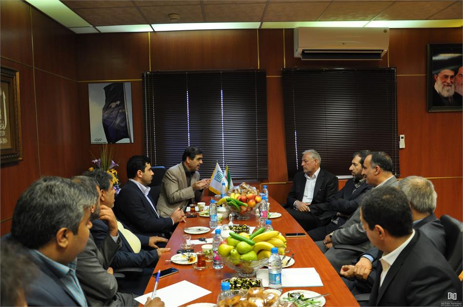مهندس آذروش در دیدار با مدیرعامل شرکت شهر فرودگاهی امام‌خمینی(ره): شرکت انبارهای عمومی و خدمات گمرکی ایران تمایل دارد به