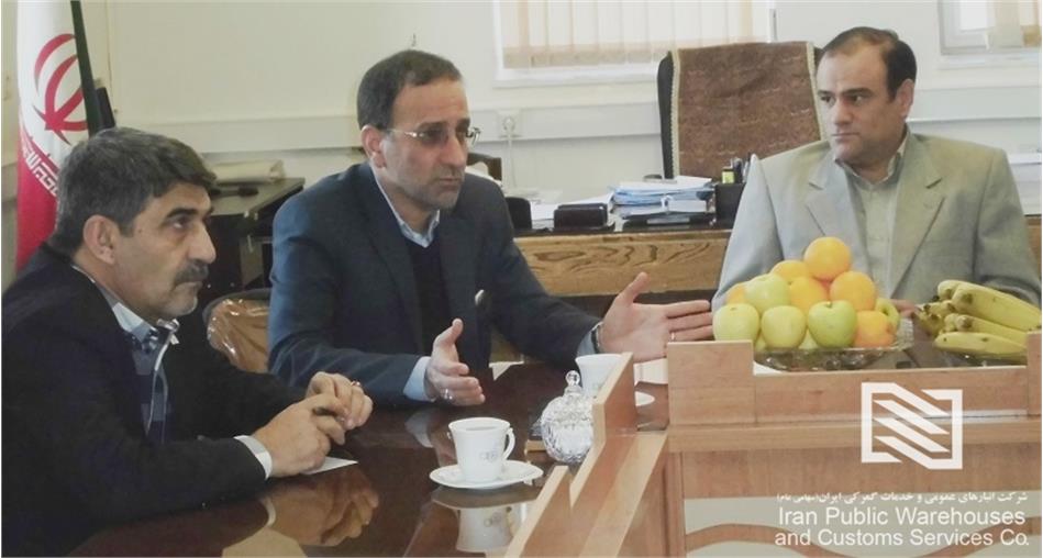 جمشید قسوریان جهرمی در دیدار با معاون استانداری یزد تاکید کرد:  در شرکت انبارهای عمومی و خدمات گمرکی ایران همواره به دنبال