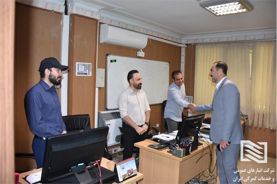 دیدار صمیمانه مدیرعامل شرکت انبارهای عمومی و خدمات گمرکی ایران با همکاران معاونت عملیات و امور گمرکی